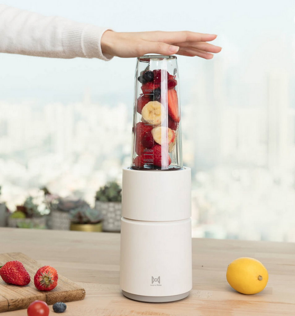 Блендер Xiaomi Pinlo Little Monster Cooking Machine – удобный и компактный блендер, оснащенный 4 лезвиями.
