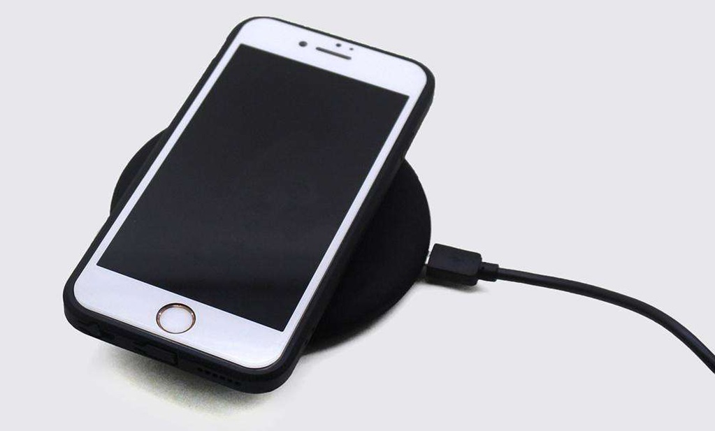 CARCAM Wireless Charging Pad Fast7.jpg