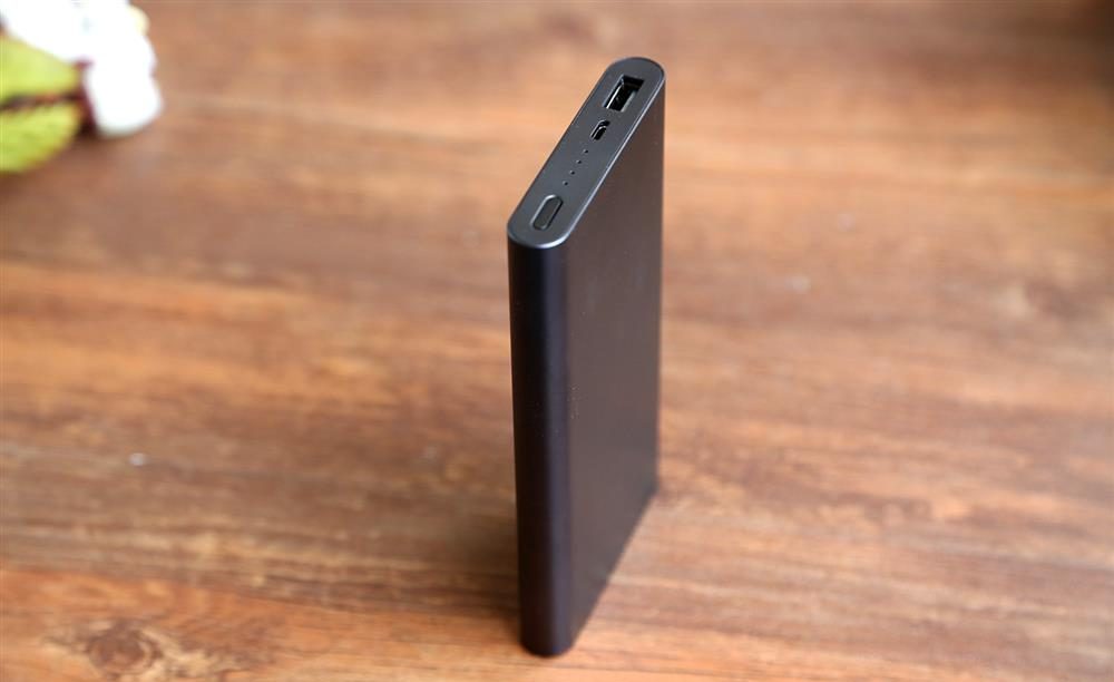 Xiaomi Mi Power Bank 2 10000mAh black – компактный аккумулятор большой емкости 10000 мАч