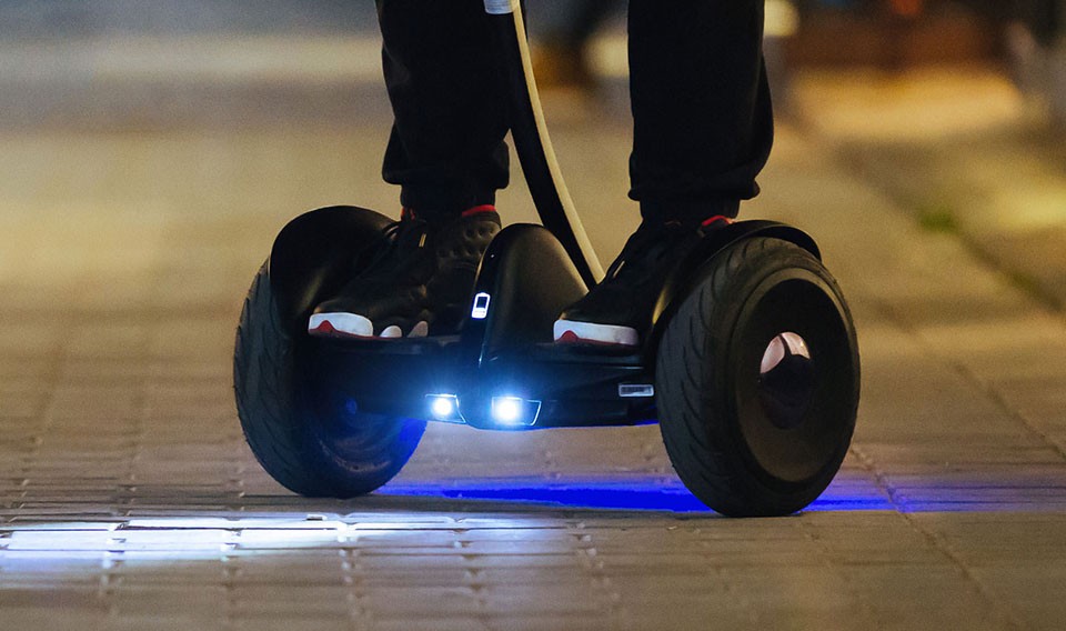 Гироскутер Xiaomi Ninebot Mini PRO черный - автоматическая подсветка