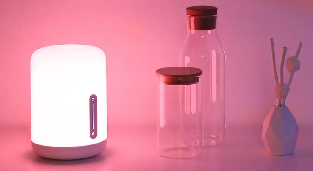 5 Xiaomi Mijia Bedside Lamp 2.jpg