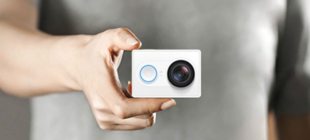 Экшн-камера YI Action Camera Basic Edition white 