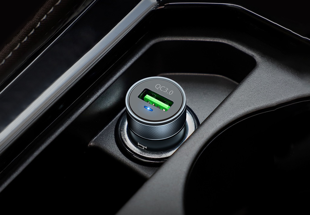 hoco-z32-speed-up-single-port-qc30-car-charger-overview.jpg